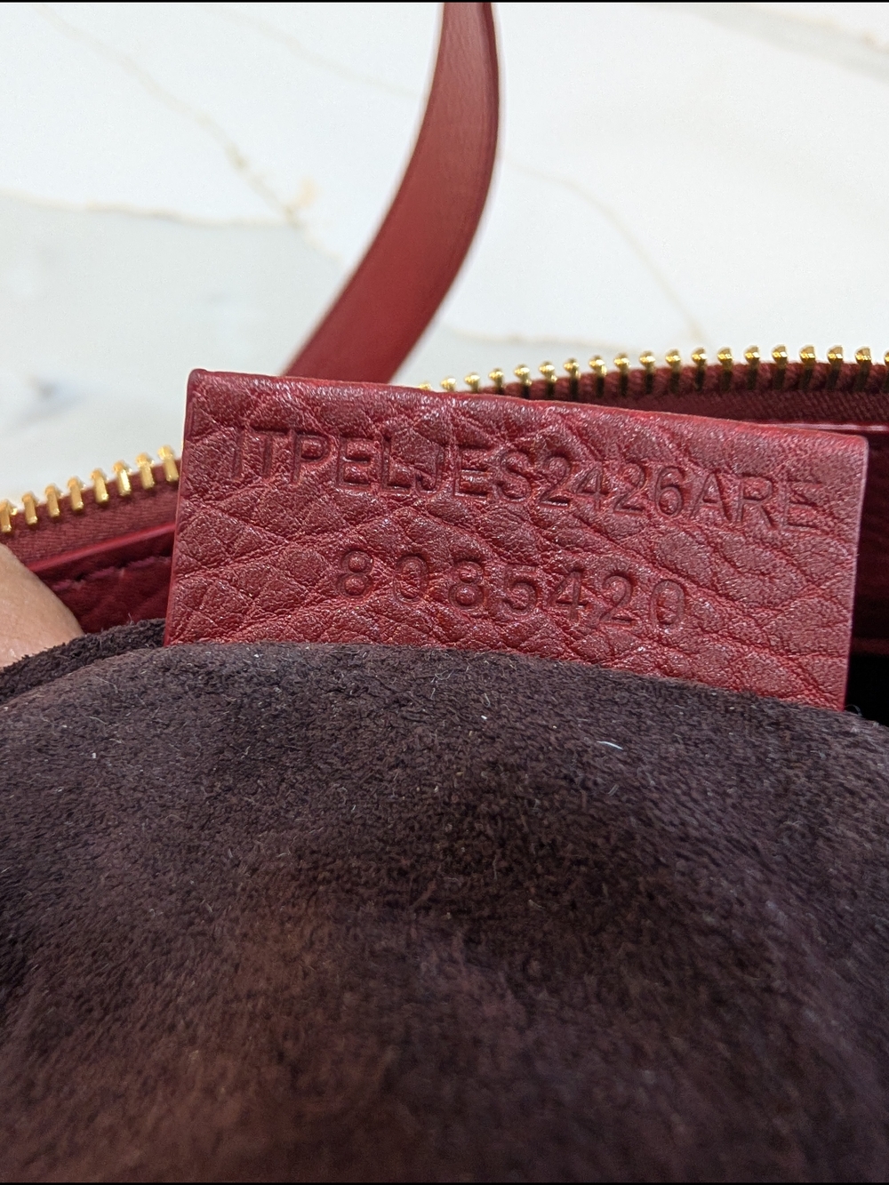 Burberry Red Leather Shoulder Bag with Gold Hardware - Picture 3 of 5